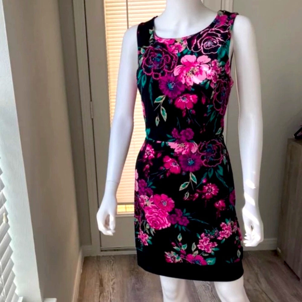 NWT Covington Sheath Dress Women Sz M Black Pink Flowers